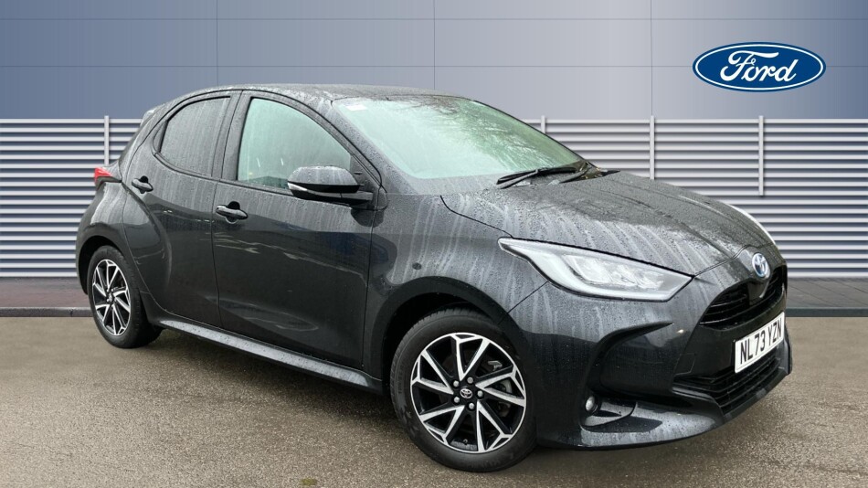 Toyota Yaris 1.5 Hybrid Design 5dr CVT Hybrid Hatchback